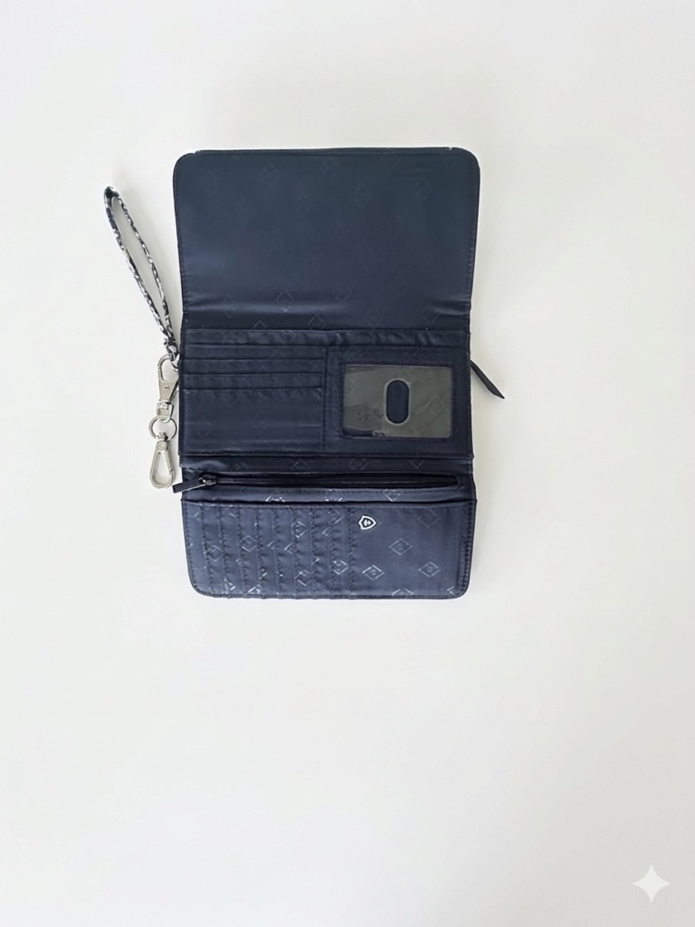 Vera Bradley RFID Wallet/Crossbody Bag Navy, Off White, Aqua Floral - Picture 5 of 10